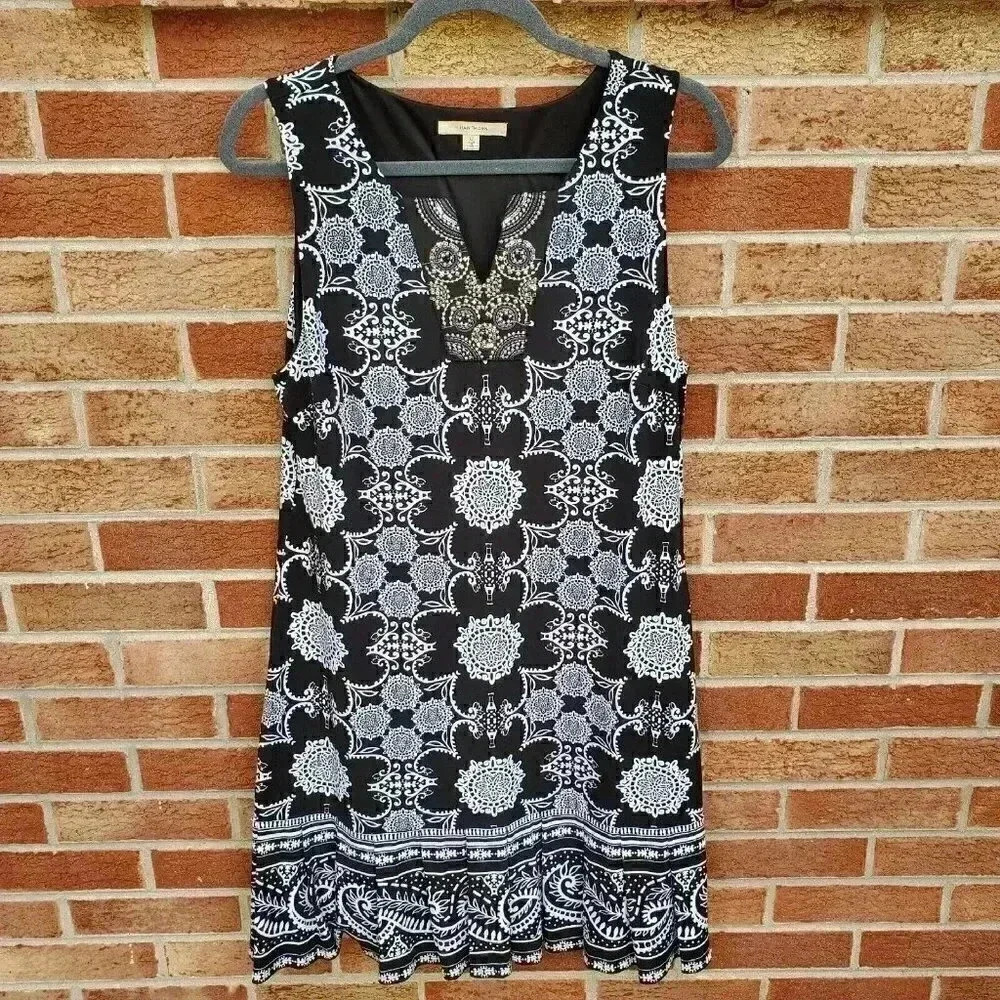 41 Hawthorn Knee Length Dress Women's Size Large Beaded Neckline Ruffle Edge